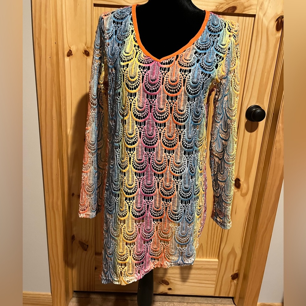 NEW Asymmetrical swimsuit coverup, size L
